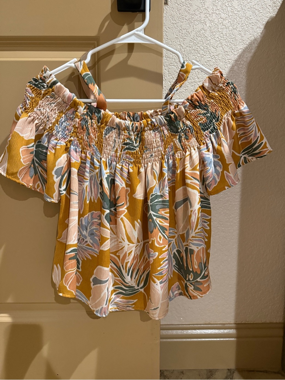 Sweet Rain Tropical Off Shoulder Top Size Small | Boho Smocked Floral Blouse